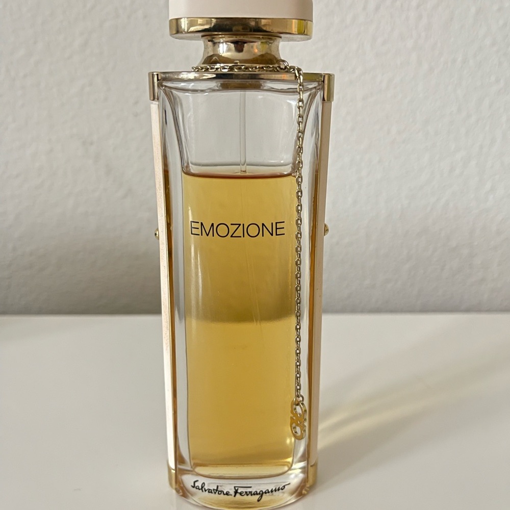 Salvatore Ferragamo Emozione Eau de Parfum